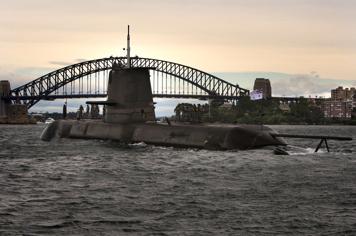 Navy submarine visits Geraldton